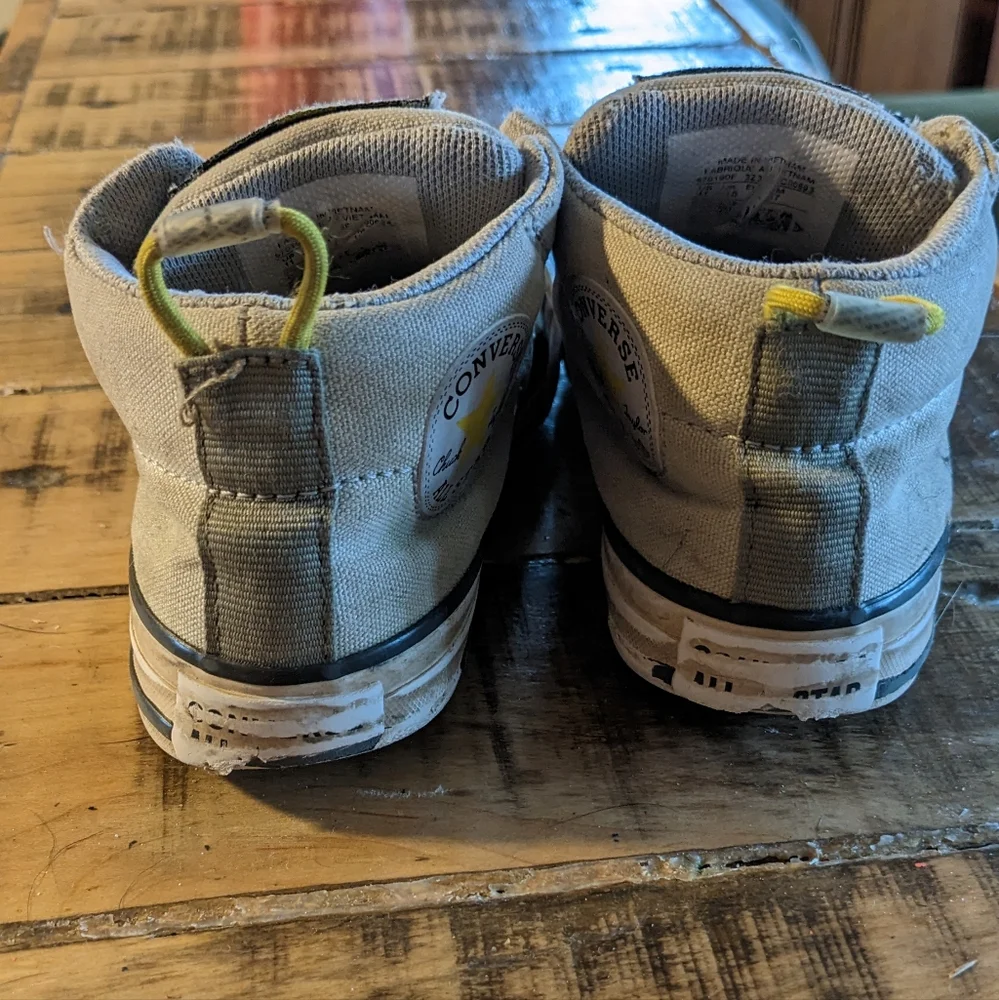 Converse - Picture 3 of 4
